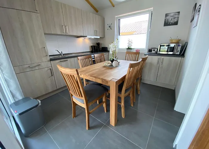 N11 Mit Garten In Eckwarderhoerne By Interhome * Grosswurden