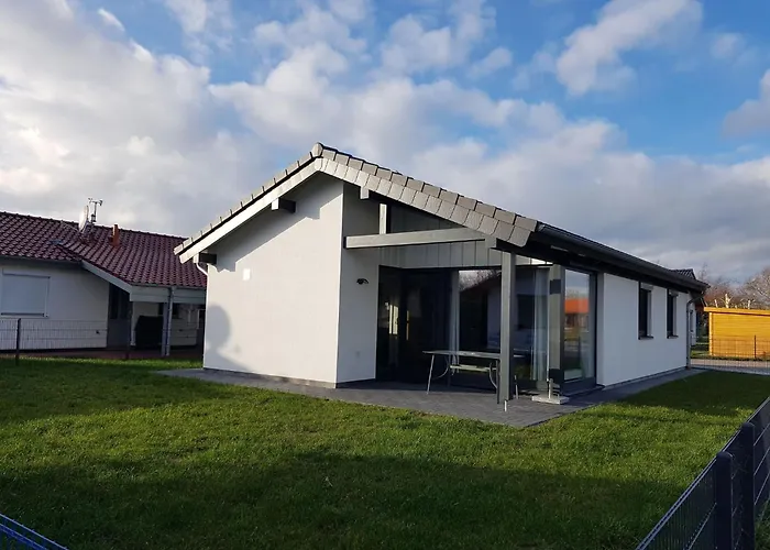 N11 Mit Garten In Eckwarderhoerne By Interhome * Grosswurden